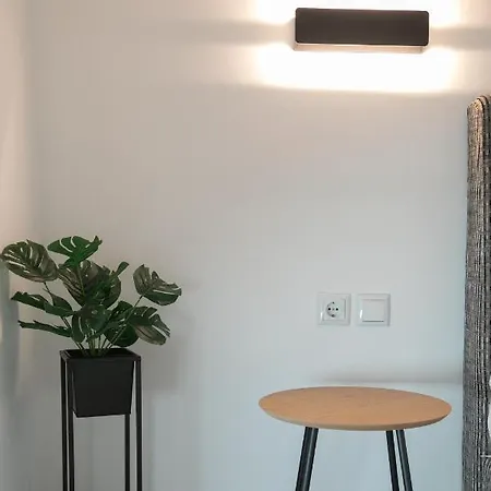 Casa De Castro - *